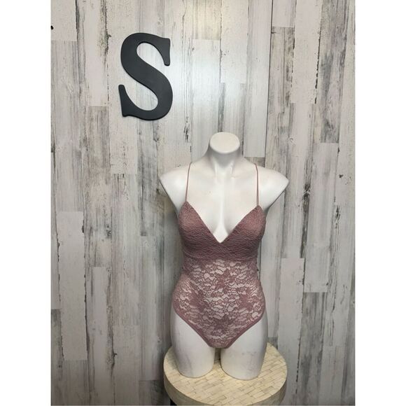Windsor pink laced bodysuit - Picture 1 of 7